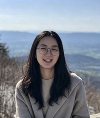 Yurui Xie portrait