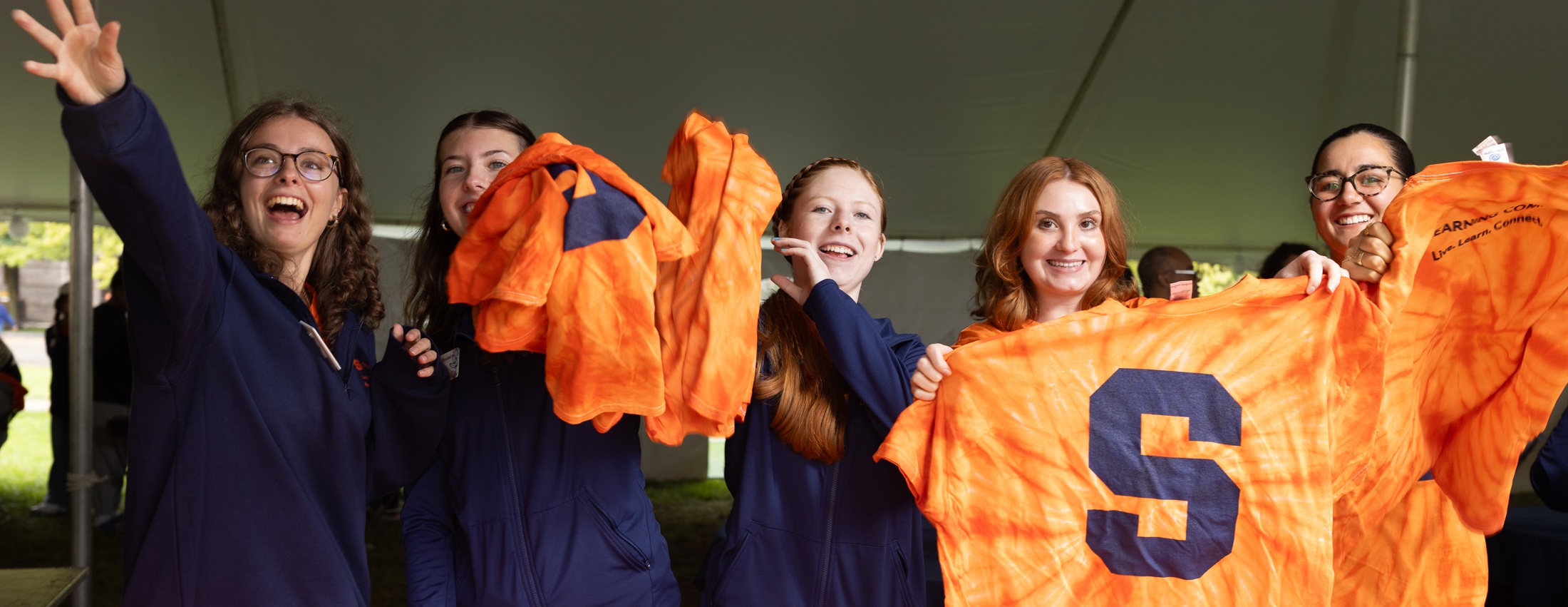 5 Reasons Why You Should Apply To Be an LLC Peer Mentor